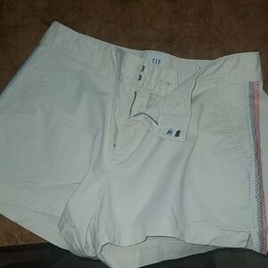 GAP Light Tan Casual Shorts